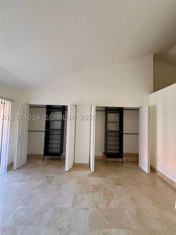 7803 SW 102nd Ln, Miami, FL 33156