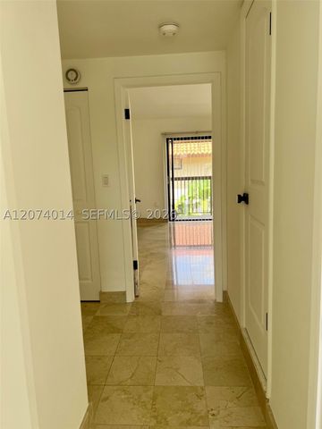 7803 SW 102nd Ln, Miami, FL 33156