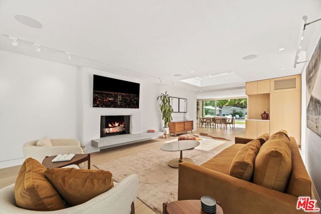 9451 Hidden Valley Place, Beverly Hills, CA 90210