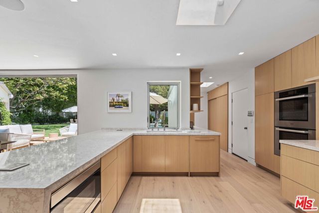 9451 Hidden Valley Place, Beverly Hills, CA 90210