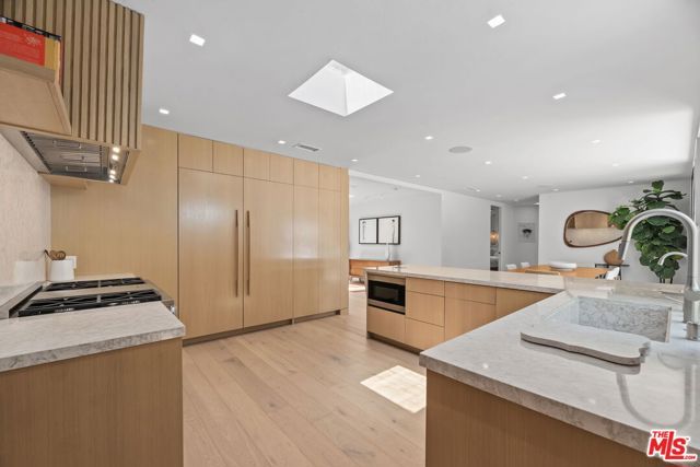 9451 Hidden Valley Place, Beverly Hills, CA 90210