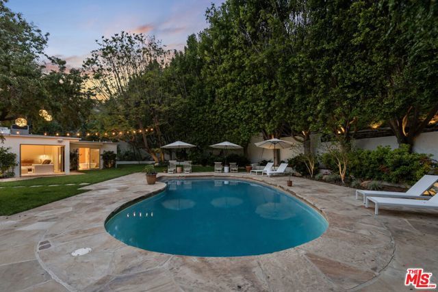 9451 Hidden Valley Place, Beverly Hills, CA 90210
