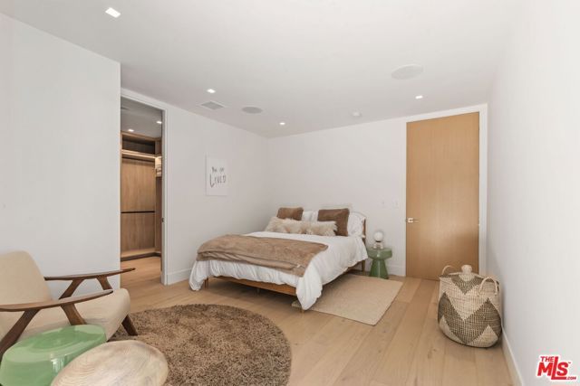 9451 Hidden Valley Place, Beverly Hills, CA 90210