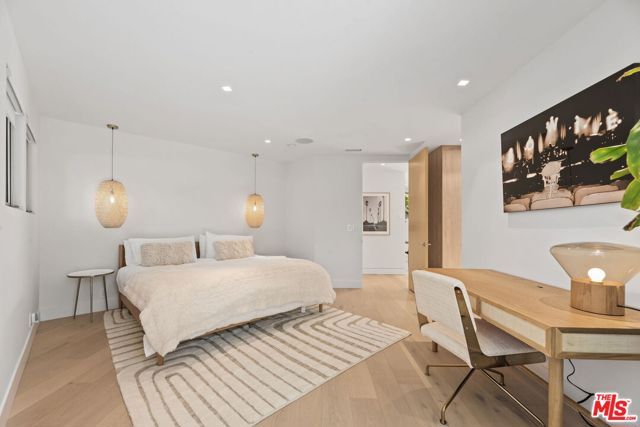 9451 Hidden Valley Place, Beverly Hills, CA 90210