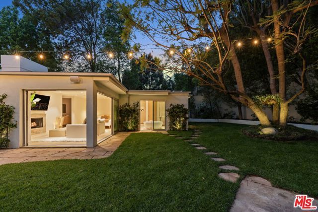 9451 Hidden Valley Place, Beverly Hills, CA 90210