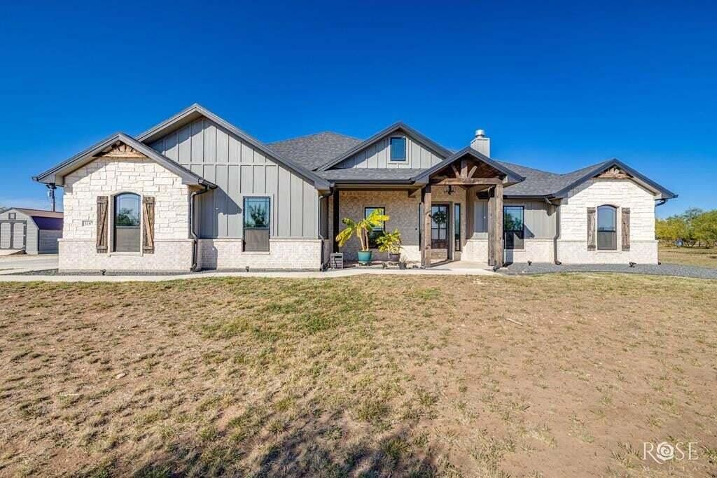 Image 1 of property listing at 3197 Buck Run, San Angelo, TX 76901