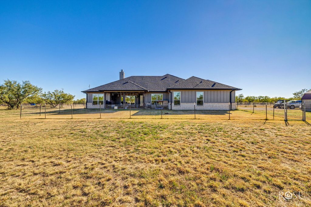Image 32 of property listing at 3197 Buck Run, San Angelo, TX 76901