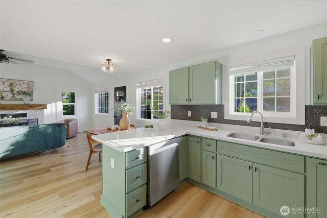 3511 E Grandview Avenue, Tacoma, WA 98404