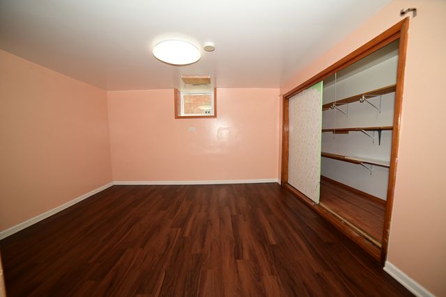 6211 N Nagle Avenue, Chicago, IL 60646