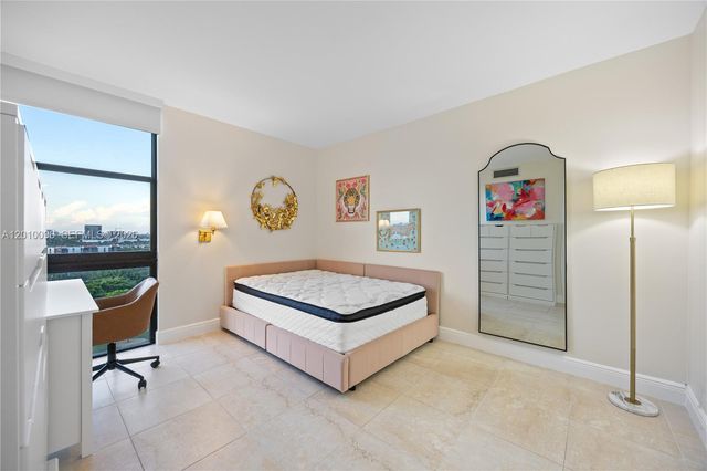 20379 W Country Club Drive 1239, Aventura, FL 33180