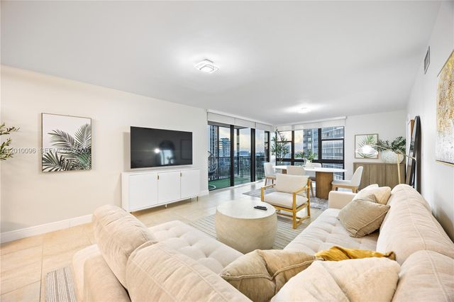 20379 W Country Club Drive 1239, Aventura, FL 33180