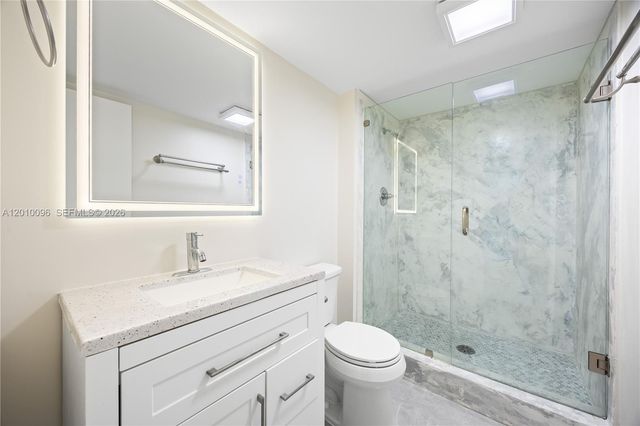 20379 W Country Club Drive 1239, Aventura, FL 33180