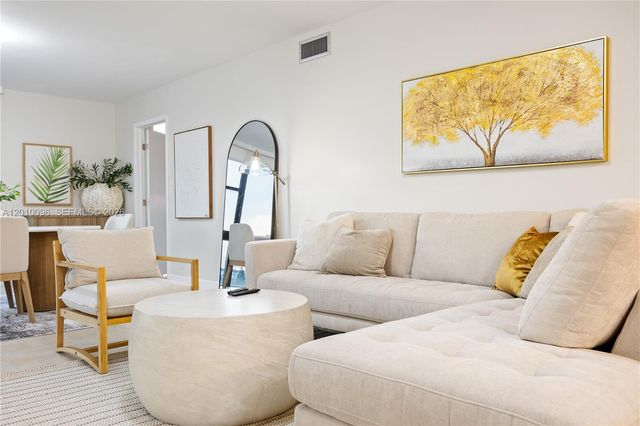 20379 W Country Club Drive 1239, Aventura, FL 33180