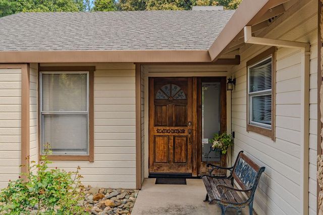 21551 Gayla Dr, Pine Grove, CA 95665