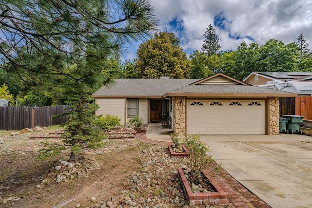 21551 Gayla Dr, Pine Grove, CA 95665