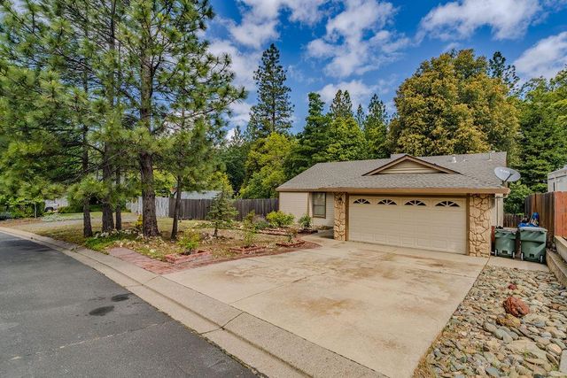 21551 Gayla Dr, Pine Grove, CA 95665