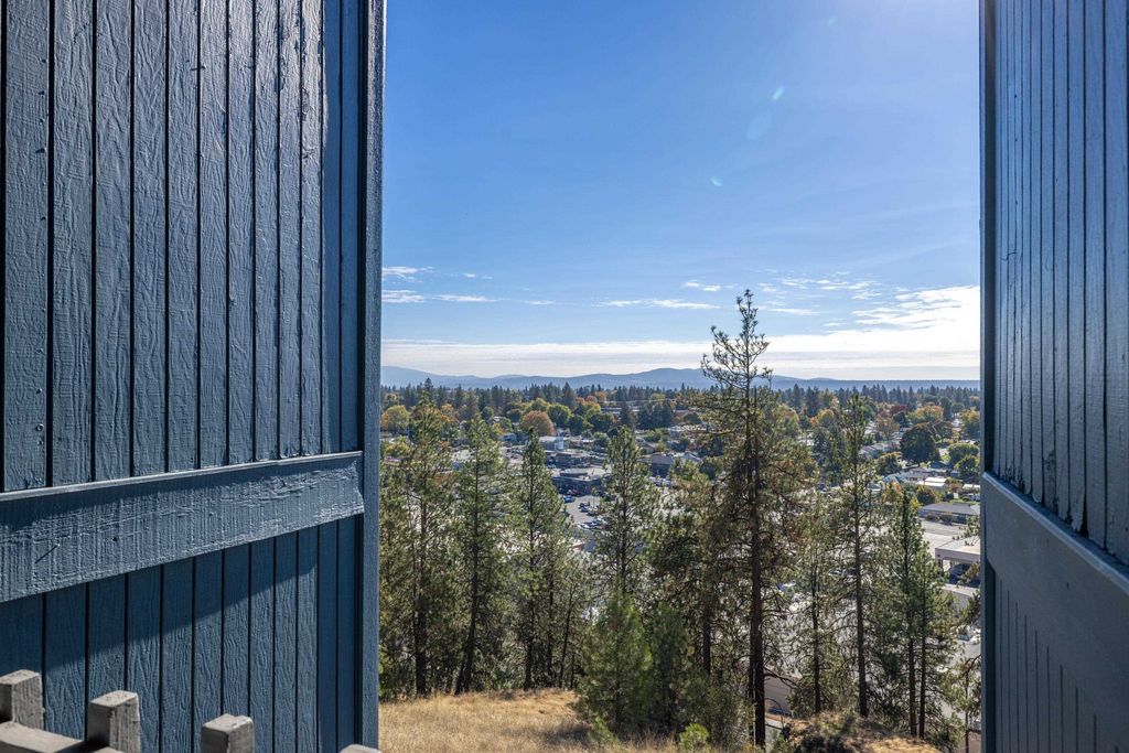 1823 W Northridge Ct, Spokane, WA 99208 photo 4