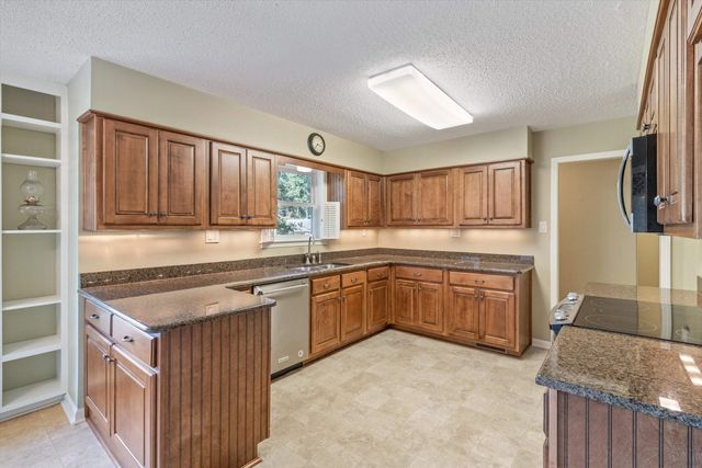 1994 MASSEY RD, Memphis, TN 38119