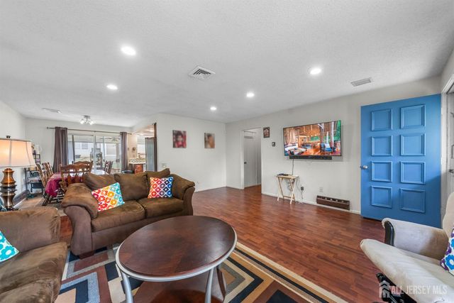 209-A Vernon Road, Monroe, NJ 08831