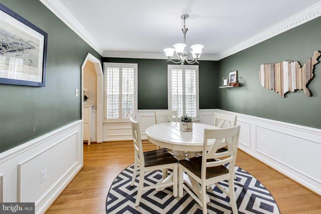 3137 HUNT RD, Oakton, VA 22124