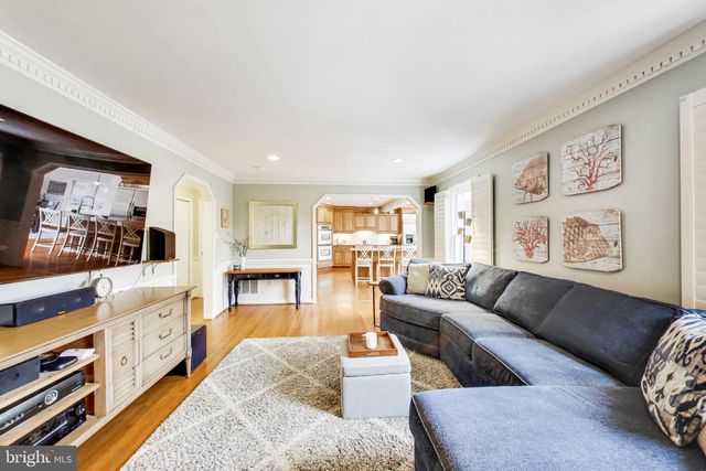 3137 HUNT RD, Oakton, VA 22124