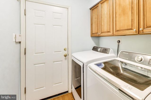 3137 HUNT RD, Oakton, VA 22124