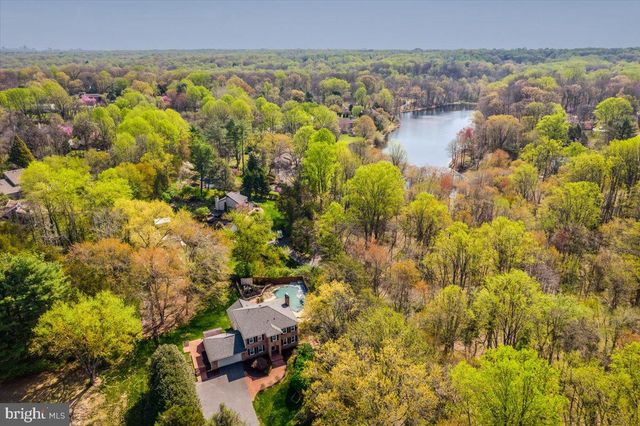 3137 HUNT RD, Oakton, VA 22124