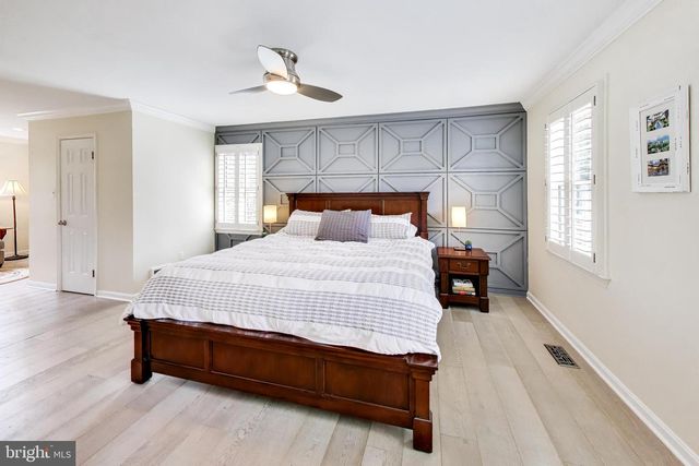 3137 HUNT RD, Oakton, VA 22124