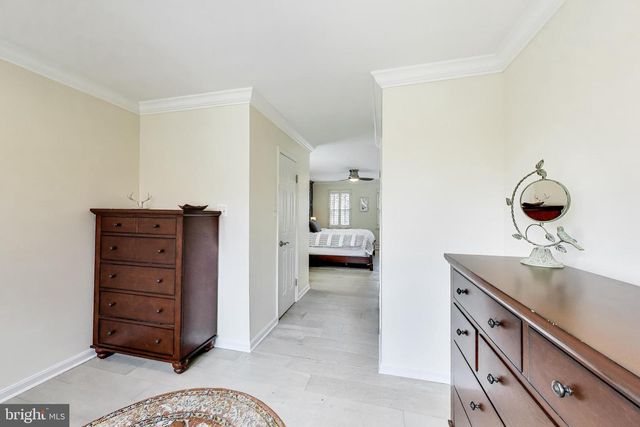3137 HUNT RD, Oakton, VA 22124