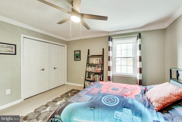 3137 HUNT RD, Oakton, VA 22124