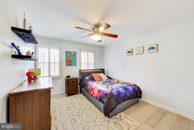 3137 HUNT RD, Oakton, VA 22124