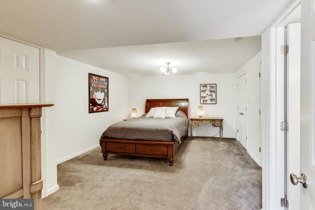 3137 HUNT RD, Oakton, VA 22124
