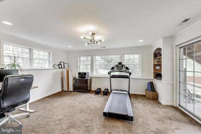 3137 HUNT RD, Oakton, VA 22124