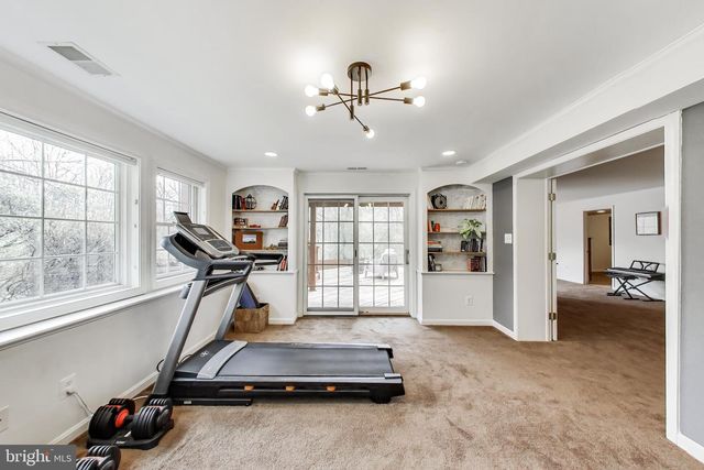 3137 HUNT RD, Oakton, VA 22124