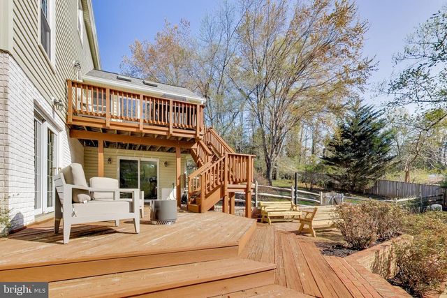 3137 HUNT RD, Oakton, VA 22124