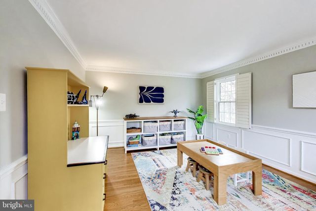 3137 HUNT RD, Oakton, VA 22124