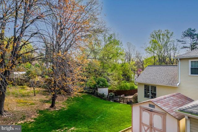 3137 HUNT RD, Oakton, VA 22124