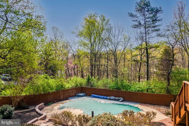 3137 HUNT RD, Oakton, VA 22124