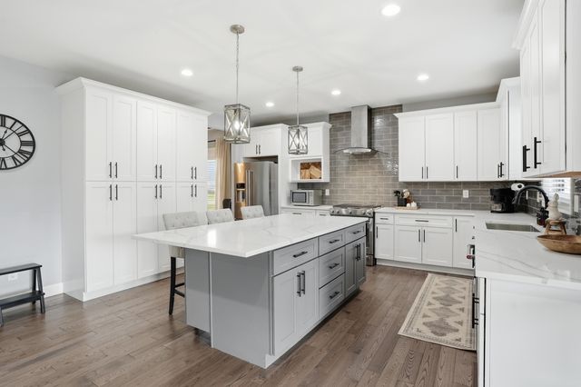 11241 Oak Ridge Court, Crown Point, IN 46307