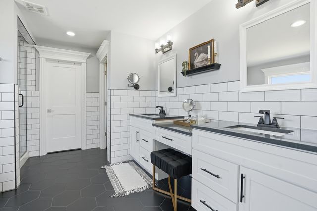 11241 Oak Ridge Court, Crown Point, IN 46307