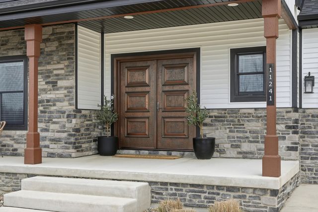 11241 Oak Ridge Court, Crown Point, IN 46307