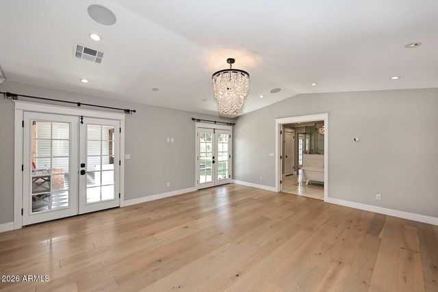 2230 E DEVONSHIRE Avenue, Phoenix, AZ 85016