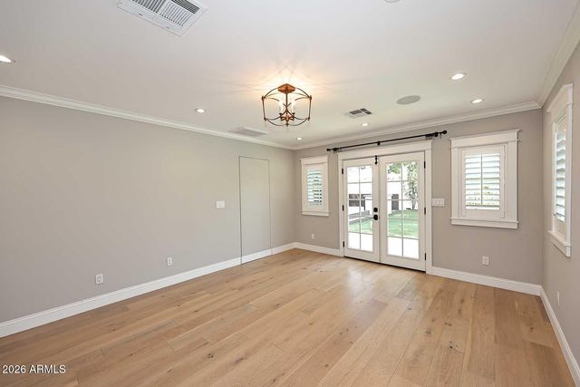 2230 E DEVONSHIRE Avenue, Phoenix, AZ 85016