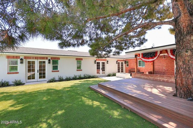 2230 E DEVONSHIRE Avenue, Phoenix, AZ 85016