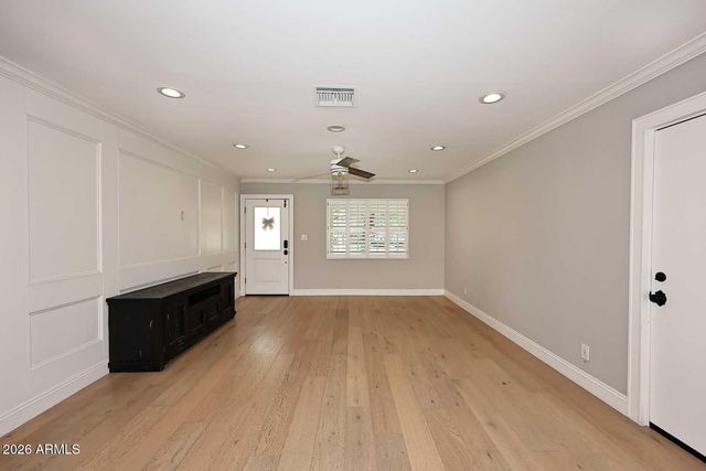 2230 E DEVONSHIRE Avenue, Phoenix, AZ 85016