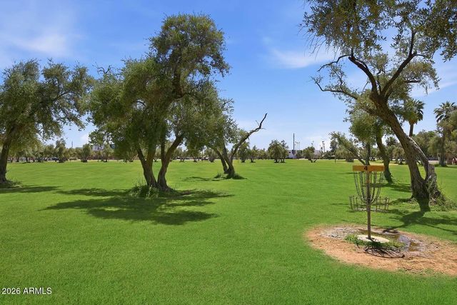 2230 E DEVONSHIRE Avenue, Phoenix, AZ 85016