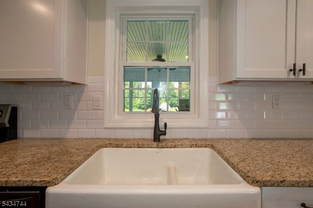 59 Decker Rd, Wantage Twp., NJ 07461