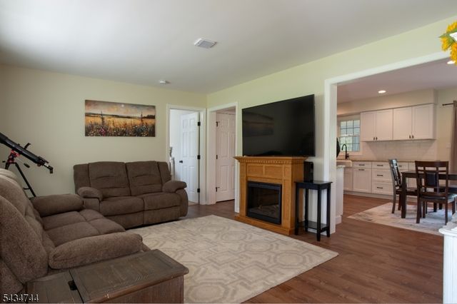 59 Decker Rd, Wantage Twp., NJ 07461