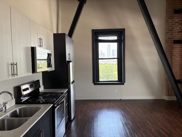 806 Sampson Street 422, Houston, TX 77003