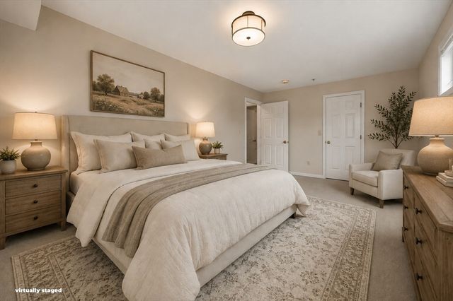 20 Heaths Ct 201, Lynn, MA 01905